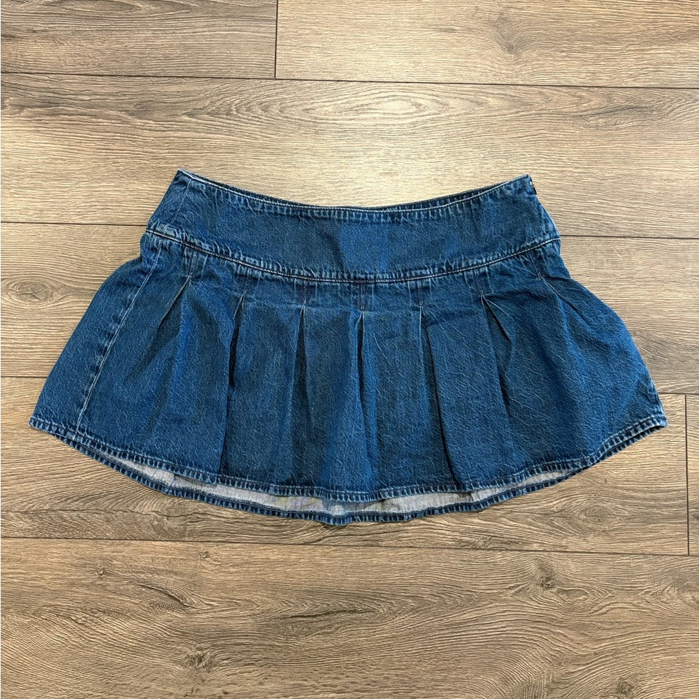 AE High Rise Pleated Denim Mini Skort